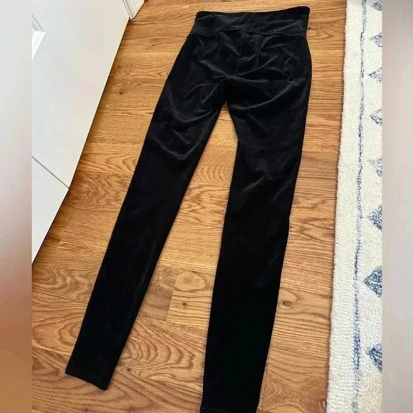 Spanx Velvet Leggings Black Size Medium - Picture 3 of 12